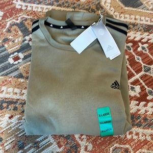 NWT: Adidas Sweatshirt Sixe xL Army green